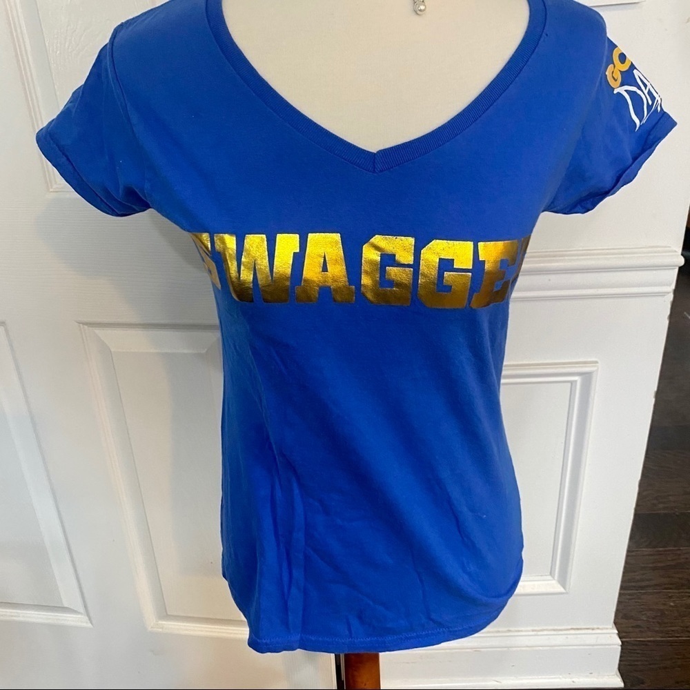 Swagger, Gotta Dance V-neck Graphic Tee, Medium